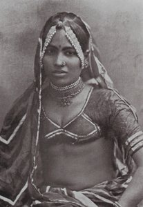 Bombay / Mumbai: una signora Marwar (foto b/n) da Indian photographer