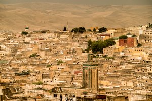 Una vista della medina di Fes, Marocco, 2017 (foto) da Ira Block