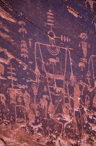 Arte rupestre Anasazi - lo Utah è molto ricco di rovine di abitazioni rupestri Anasazi e arte rupestre