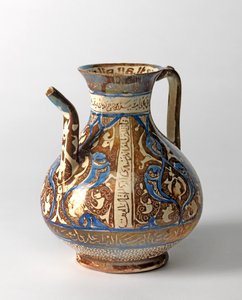 Brocca in fritware, Selgiuchide