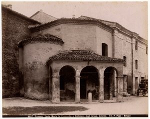 Chiesa di Santa Maria in Cosmedin o Battistero degli Ariani, Ravenna, Emilia-Romagna, Italia, fotografia di Pietro Poppi, Bologna, ca 1900
