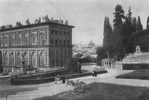 Firenze, R Palazzo Pitti, Parte posteriore con veduta della Cattedrale da Italian Photographer