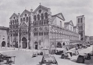 Italia: Cattedrale, Ferrara (foto in bianco e nero) da Italian Photographer