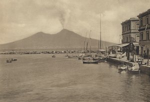 Napoli: Santa Lucia con il Vesuvio da Italian Photographer