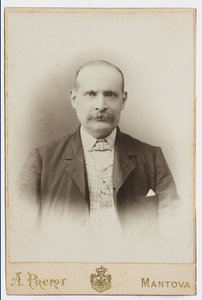 Foto su una cartolina che ritrae il pittore Albano Lugli da Italian Photographer