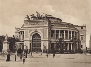 Sicilia / Sicily: Politeama Garibaldi, Arch Damiani (foto b/n) da Italian Photographer