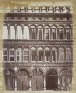 La Facciata di un Edificio Veneziano, c.1865 da Italian Photographer