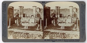 La Casa di Marco Lucrezio, Pompei, dalla Underwood Travel Library, 1895 da Italian Photographer