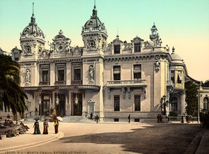 La facciata del Casinò di Montecarlo, nel Principato di Monaco, in Francia da Italian Photographer