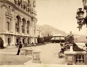 La terrazza sul mare vicino al Casinò di Montecarlo, a Monaco da Italian Photographer