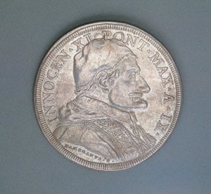 Moneta raffigurante Papa Innocenzo XI da Italian School