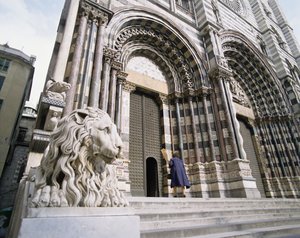 Facciata della Cattedrale di San Lorenzo