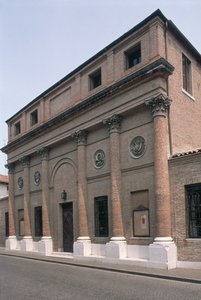 Facciata del Teatro Accademico da Italian School
