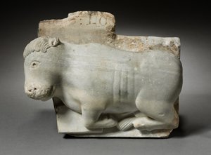 Frammento di un capitello con il bue di San Luca, c.1175-1200 da Italian School