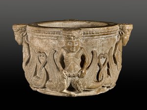 Stucchi medievali con figure di sirene in pietra scolpita, inizio XII secolo da Italian School