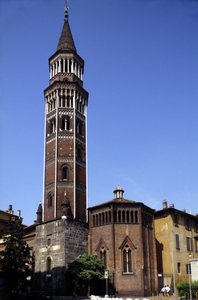 Milano: il campanile di San Gottardo