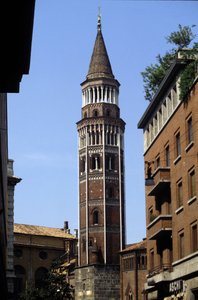 Milano: il campanile di San Gottardo