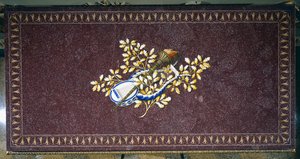 Piano di tavolo in porfido con mosaico di pietre semipreziose, Italia