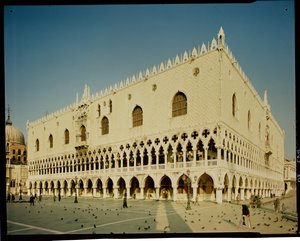 Vista della facciata ovest del Palazzo Ducale, XIV-XV secolo da Italian School