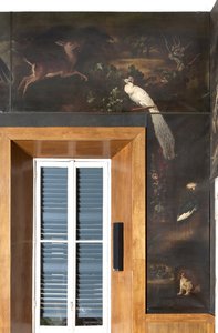 Pavone bianco, capriolo e gru coronata grigia, Mito di Orfeo