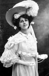 Dora Barton, attrice inglese