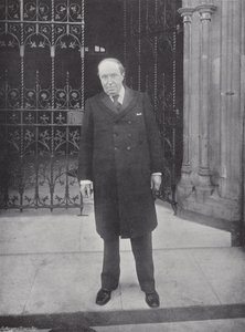 Dr. Robert Wallace da J. Benjamin Stone