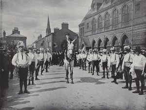 Festival del giorno di maggio di Knutsford, i ballerini di Morris