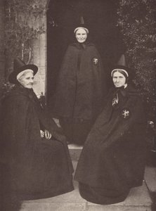 Le donne elemosiniere a Castle Acre nei loro costumi interessanti da J. Benjamin Stone