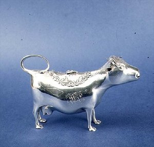 Brocca a forma di mucca da J. Schuppe