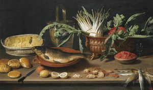 Natura morta con un pesce su un piatto di terracotta, mazzi di asparagi, carciofi e ciliegie in un piatto smerlato, insieme a mezzo formaggio in un cestino, panini, fraises de bois, limoni, arance e granchi disposti su un piano di lavoro da Jacob Van Es