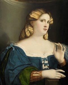 Giovane Donna in Abito Blu, con Ventaglio