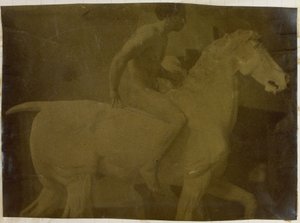 Studio di un modello maschile nudo, seduto su un cavallo di gesso, nello studio di Jacques de Lalaing, possibile studio preliminare per Ritratto equestre, Museo delle Belle Arti di Gand da Jacques Lalaing (attributed to)