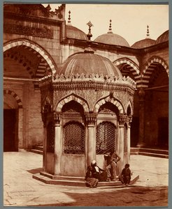 «Fontana nel cortile della Yeni Cami» da James Robertson