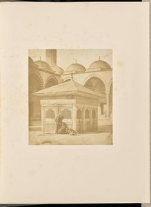 [Fontana nel cortile della Moschea di Sülemaniye].