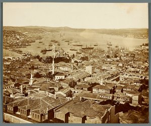 «Il Bosforo» [Istanbul. Panorama della città - vista in direzione dello stretto del Bosforo] da James Robertson