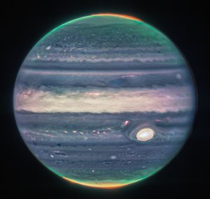 Immagini di Giove di Webb mostrano Aurore, Foschie