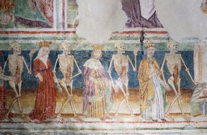 Chiesa fortificata di Hrastovlje, Chiesa della Trinità, La Morte accompagna il Papa e la Regina, Danza della Morte (1490), (dettaglio) dagli affreschi di Janez Iz Kastva, Slovenia da Janez Kastav
