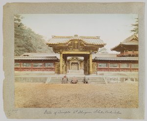 Porta del Tempio del 6° Shogun, Shiba Park, Tokyo, Giappone da Japanese Photographer