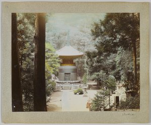 Tempio buddista di Ikegami, Tokyo, Giappone da Japanese Photographer