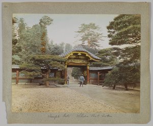Porta del Tempio, Parco Shiba, Tokyo, Giappone (foto colorata a mano) da Japanese Photographer