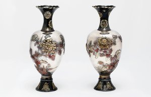 Un paio di vasi dello Studio Ozeki, periodo Meiji, fine XIX secolo da Japanese School