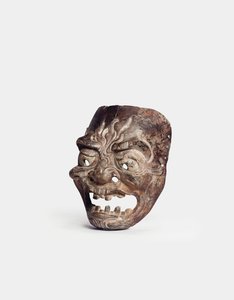 Una maschera Gigaku in legno da Japanese School