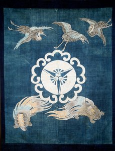 Arte giapponese: tela di cotone coperta di simboli di felicità e longevità. XIX secolo. Collezione privata da Japanese School