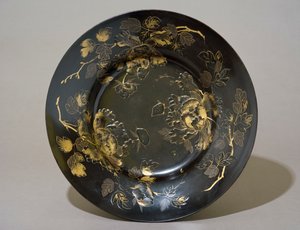 Piatto a forma di Imari, fine XVII secolo