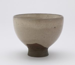 Ciotola da tè Inkyuzan in forma Goki, con cifratura impressa, Ciotola da tè (gokijawan), c.1804-25 da Japanese School