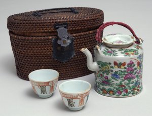 Set da tè giapponese con custodia in vimini, c.1850