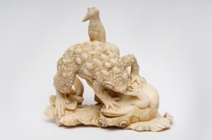 Okimono di due rospi su una foglia di loto, c.1550-1600 da Japanese School