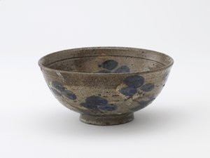 Ciotola da portata con decorazione in stile Kenzan, Kyoto, periodo Edo