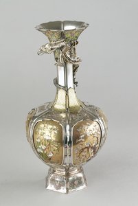 Vaso shibayama in argento, dorato e smaltato, fine XIX secolo da Japanese School