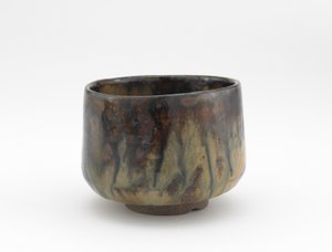 Ciotola da tè chiamata Ochiba (Foglie cadute), ceramica Takatori o Yatsushiro da Japanese School